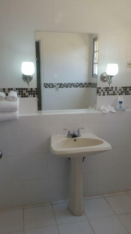 Mh Boutique Hotel 산페드로술라 외부 사진